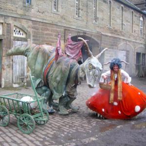 Dragon and Goblin Queen street thetare act