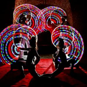 glow juggling show - click for a video clip...