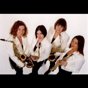 all female saxophone quartet
