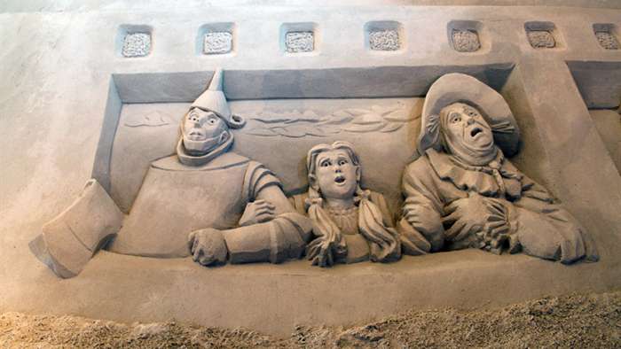 Wizard of Oz Sand Sculpture