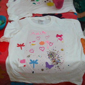 TShirt.JPG (29117 bytes)