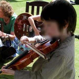 Violin.JPG (30122 bytes)