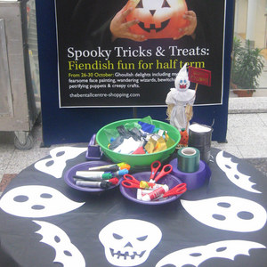 halloween.JPG (37940 bytes)