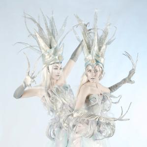 Stilt Walking Ice Queens