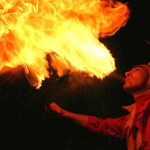 Versatile circus performer for street theatre performances