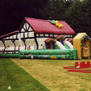 Crazy Cottage