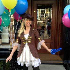 balloon modelling pirate