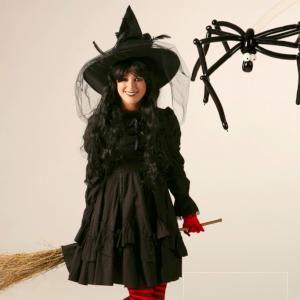 Balloon modelling witch