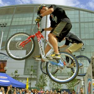 mountain bike display team