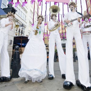 Jack Frosts stilt walking band. Please quote toba7.