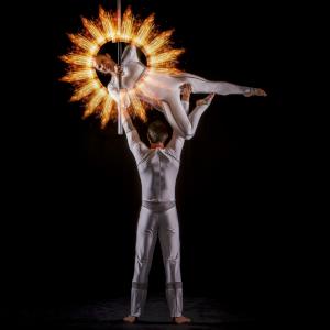 Illuminated Acrobalance Show